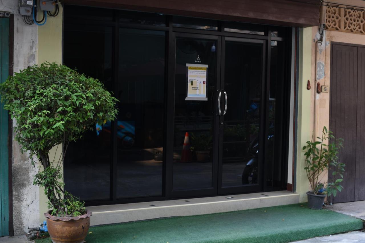 Chaiwat Guesthouse Bangkok Exteriör bild